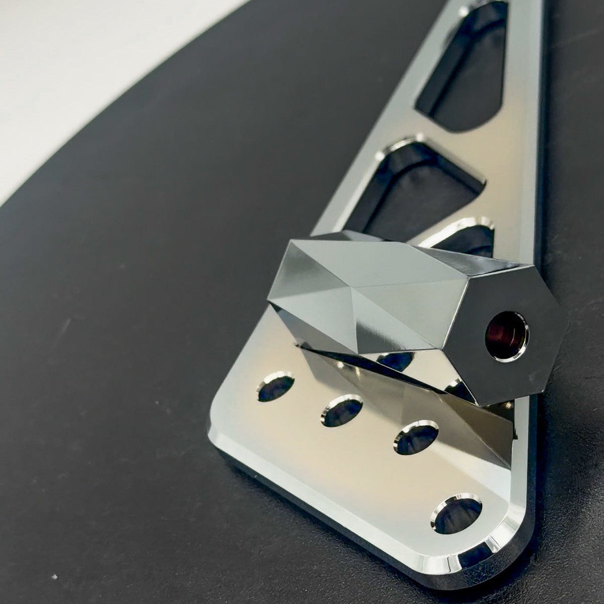 KyVex Billet Ultra Bee Shift Lock