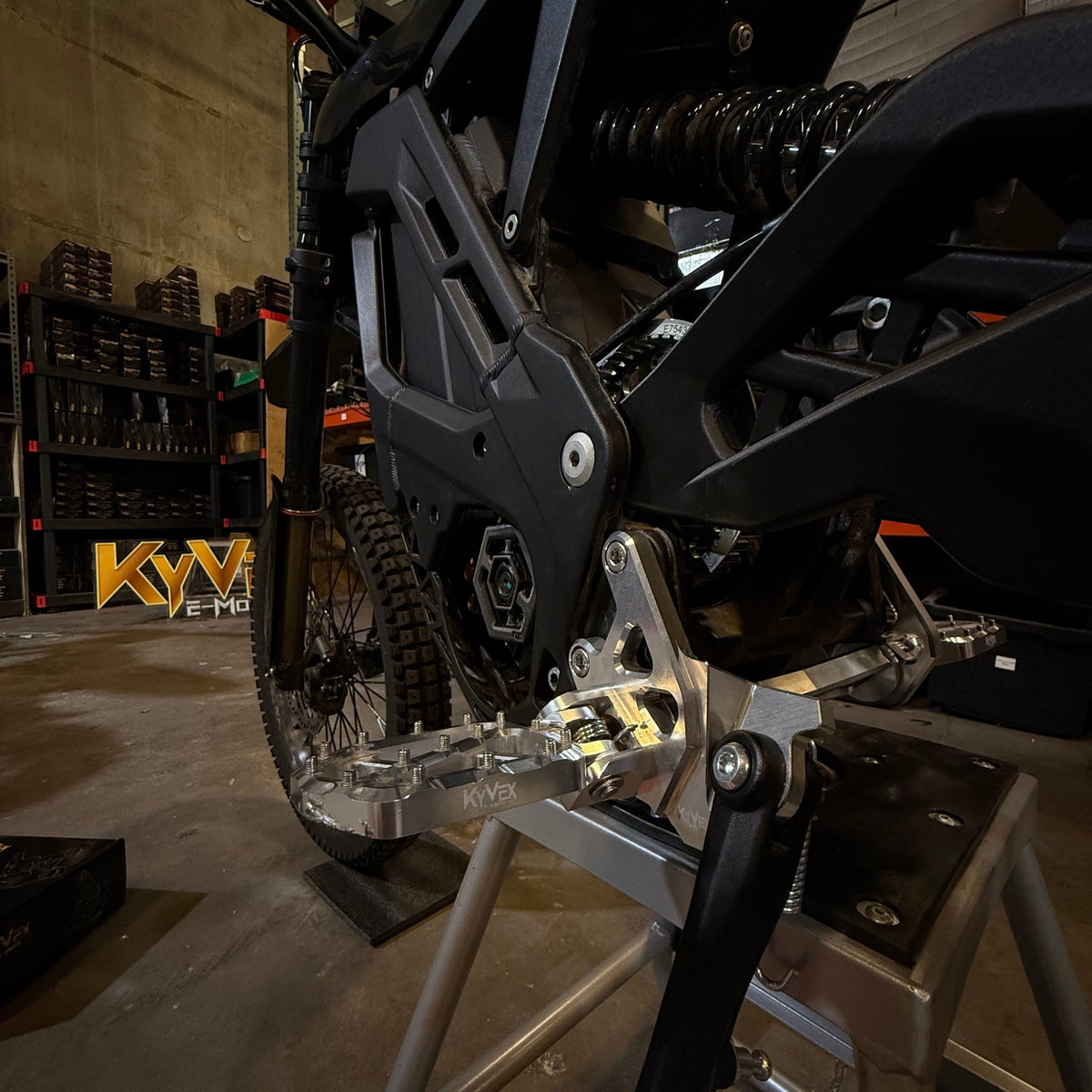 KyVex Billet Footpeg Bracket | E-Ride Pro