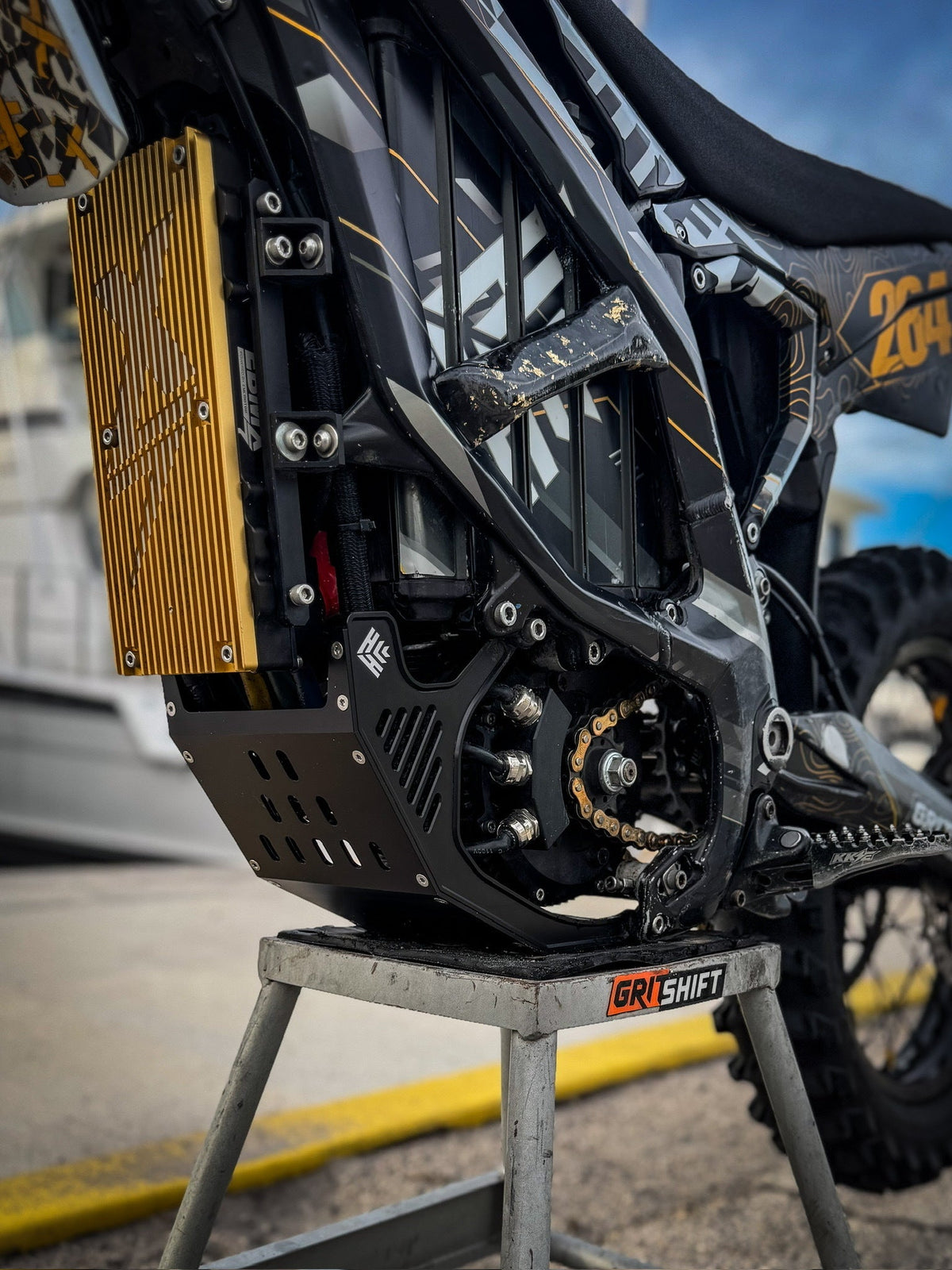 Heavy Hitter Outlaw Ultra Bee Skid Plate