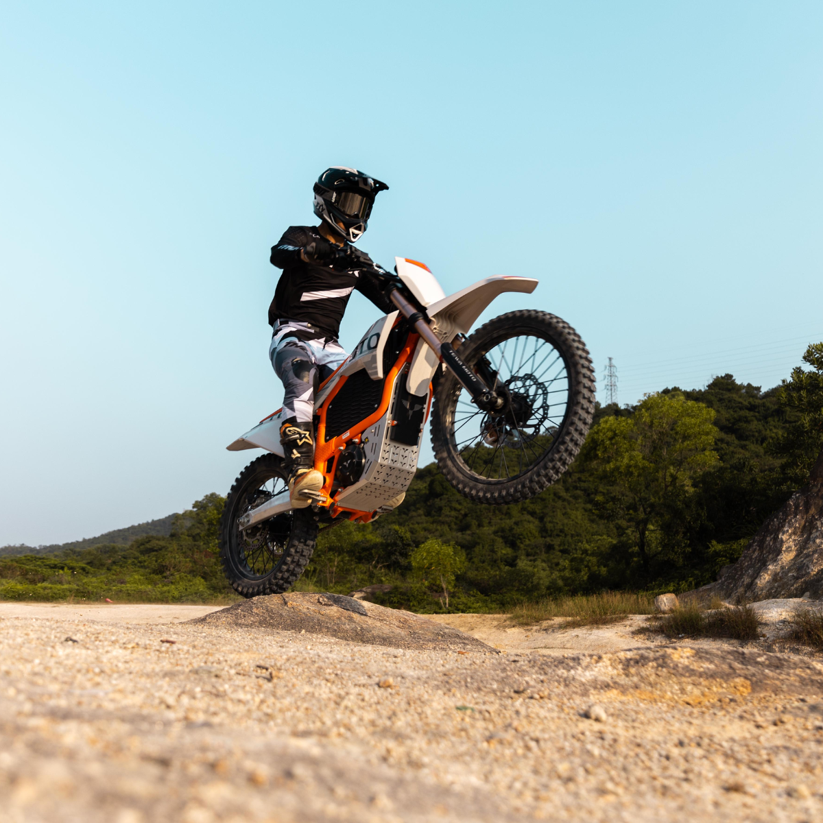 Where to Shop E-Bikes & E-Moto Near Phoenix, AZ?
