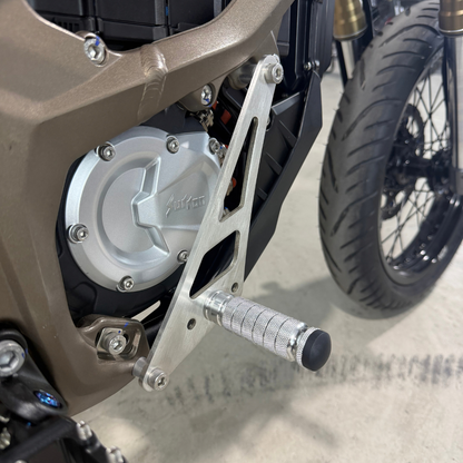 Surron Ultra Bee Shift Lock | Foot Lock