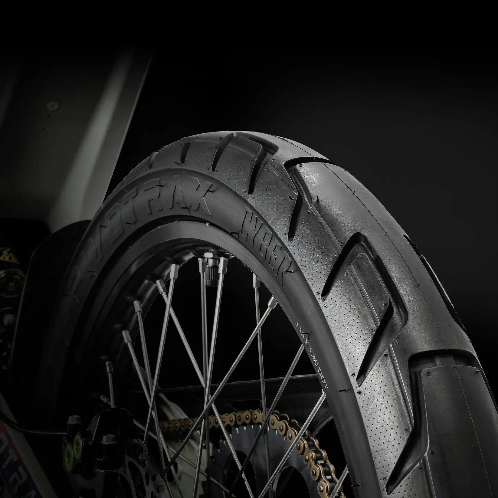 PIVOTRAX CYBER 80/100-17 Street Tire – High-Performance On-Road Tire